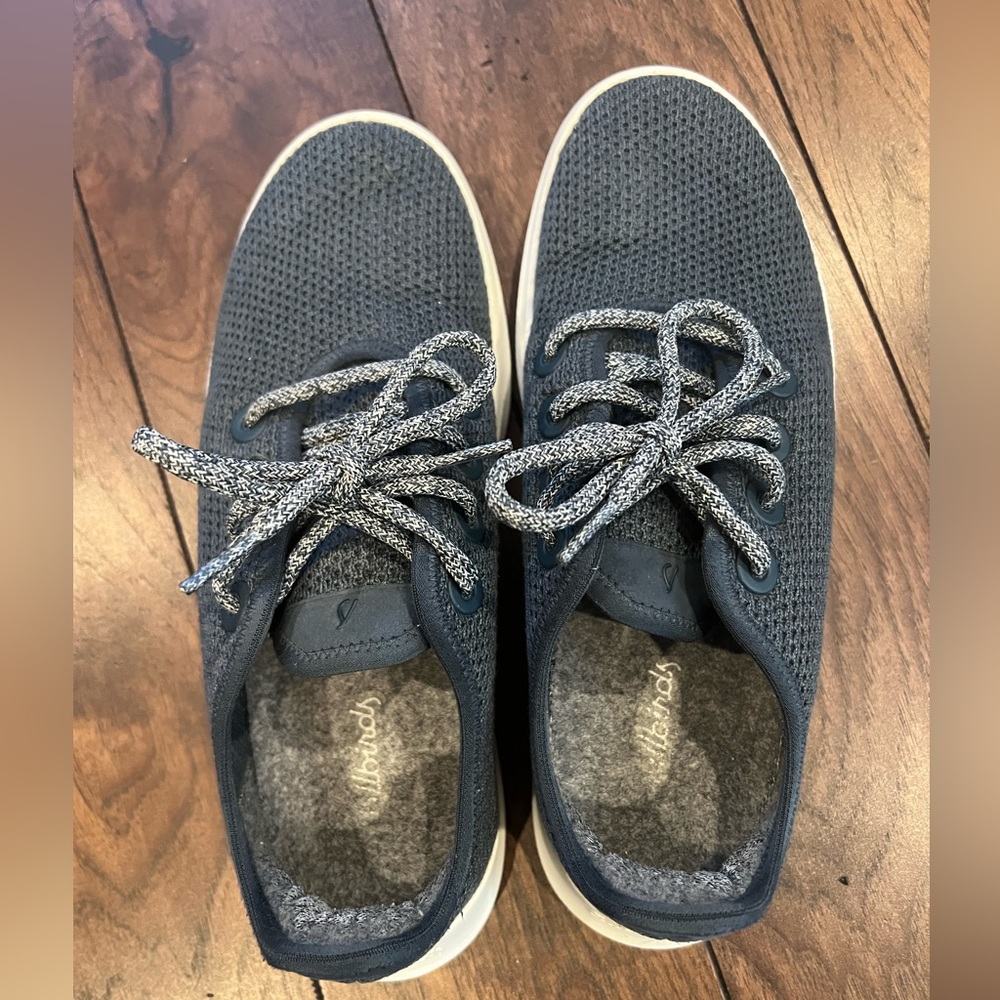 Allbirds Women’s Tree Runners 8 Kauri Navy